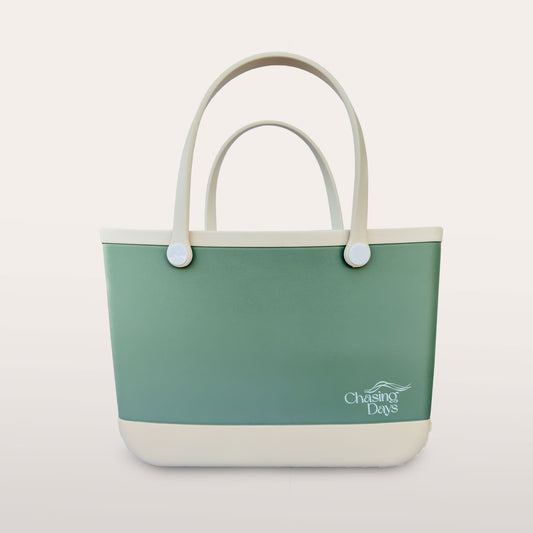 Day Bag in Moss